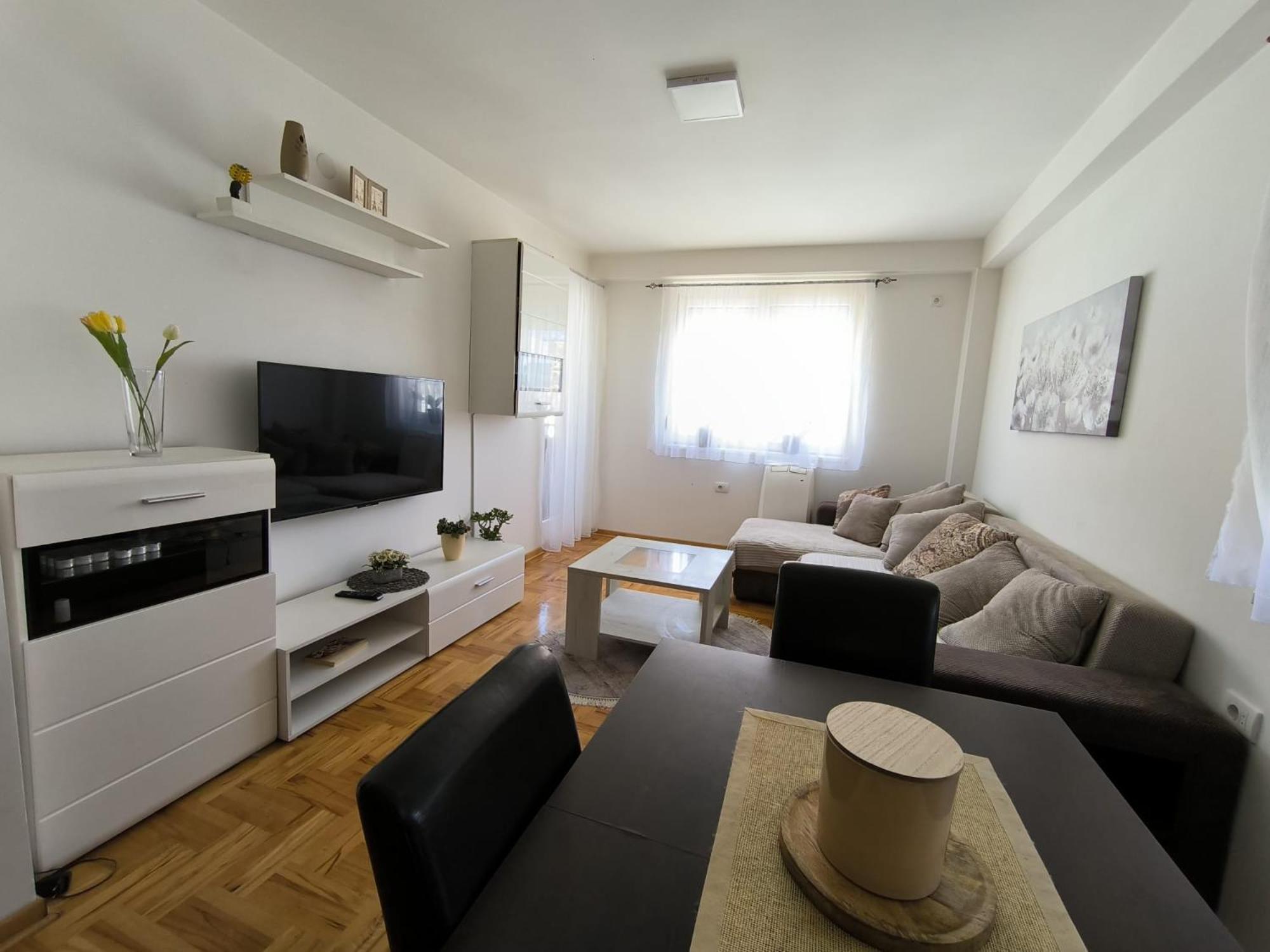 Apartman Zivic Ni Buitenkant foto